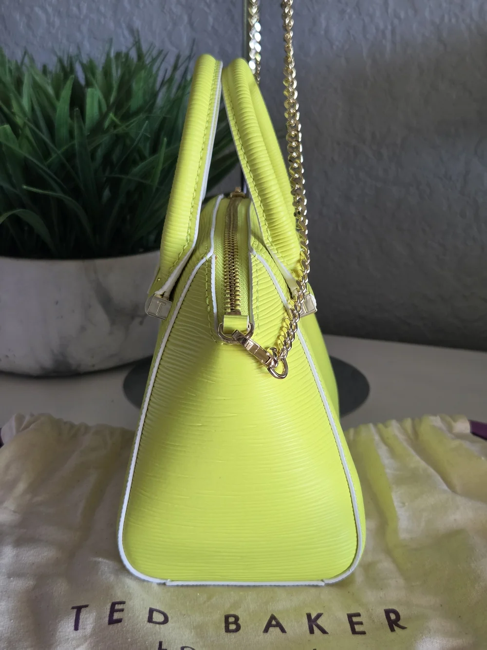 Ted Baker London NWT Bow Micro Leather Tote Bag Neon Yellow Lime Crossbody